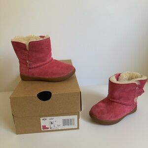 Baby UGG T Keelan Booties - Size 6